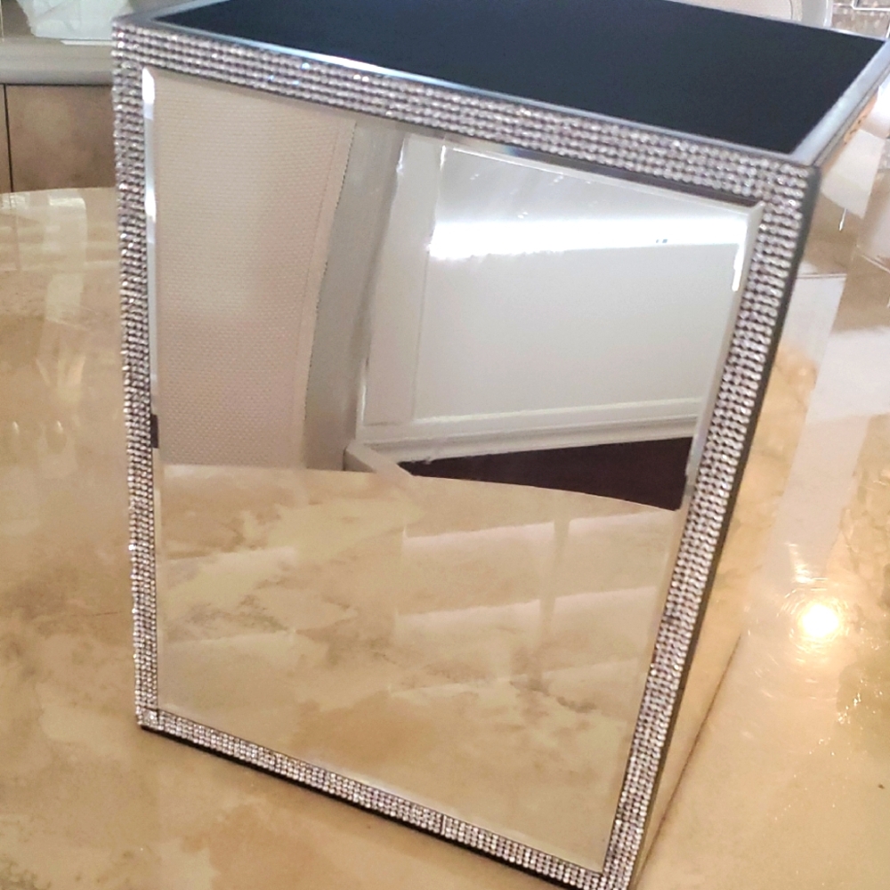 Silver Mirrored Vase